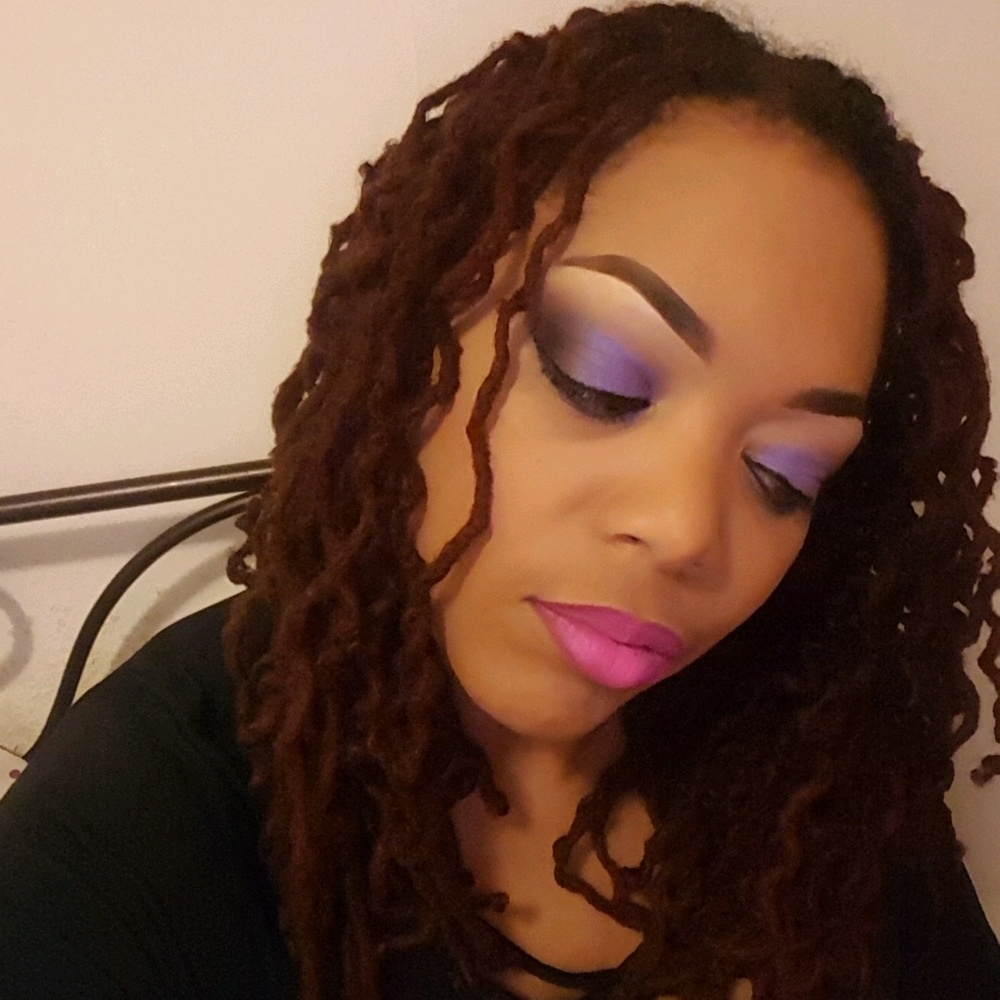 Meet your Posher, Lakea